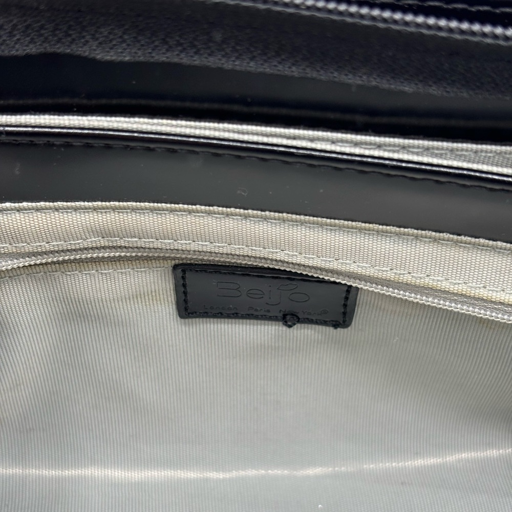 🖤Beijo Elegant Black Patent Leather Handbag - Picture 9 of 13